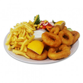 51 Calamares mit Joghurt-Knoblauch-Sauce, Pommes und Salat 51 Calamares mit Joghurt-Knoblauch-Sauce, Pommes und Salat